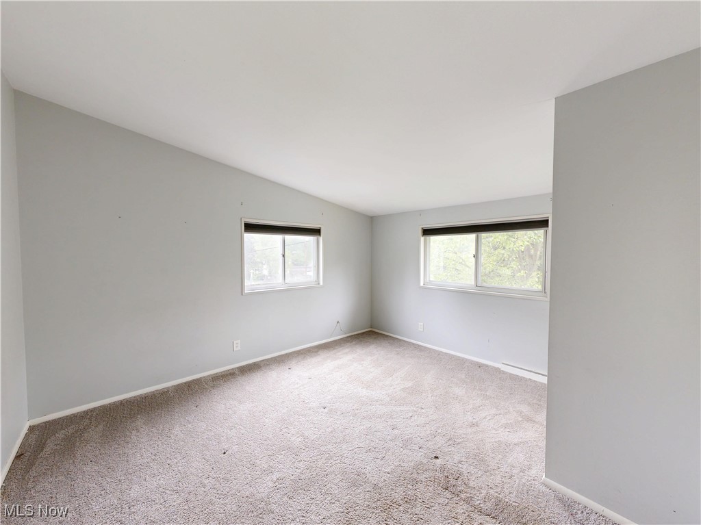 2953 Cory Avenue, Akron, Ohio image 33