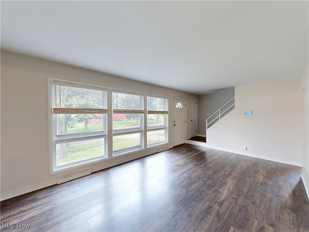 2953 Cory Avenue, Akron, Ohio image 9
