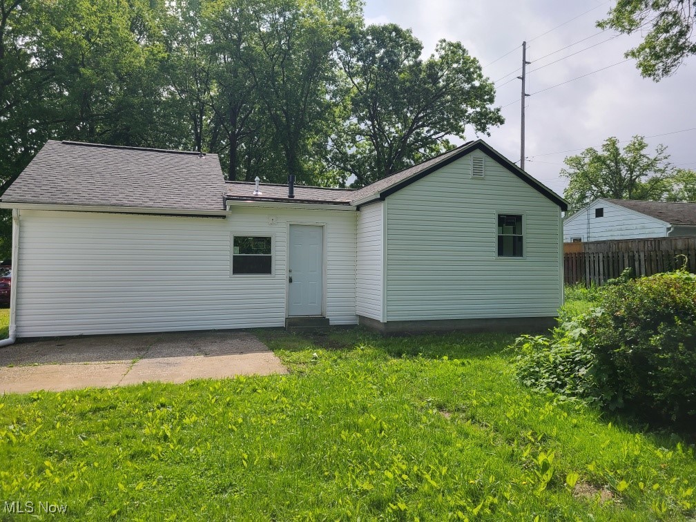 11435 Ridgefield Avenue, Alliance, Ohio image 12