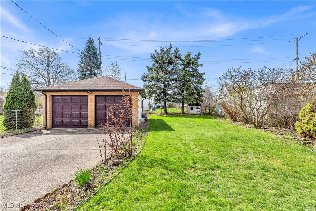 4303 Sheraton Drive, Parma, Ohio image 20