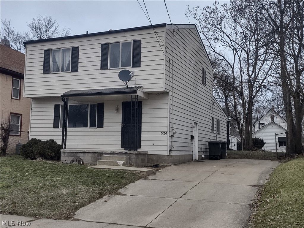 Photo of 939 Lane Street, Akron, OH 44307 (MLS # 5188848)