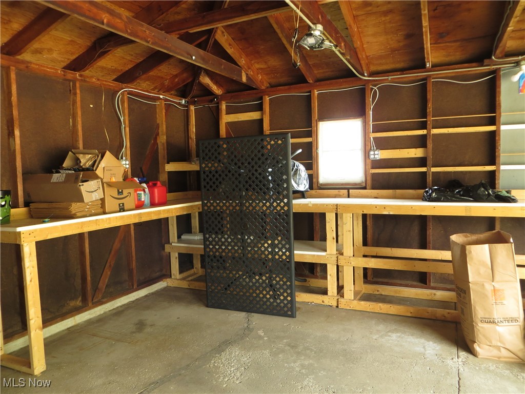 11141 Schwab Drive, Parma, Ohio image 45