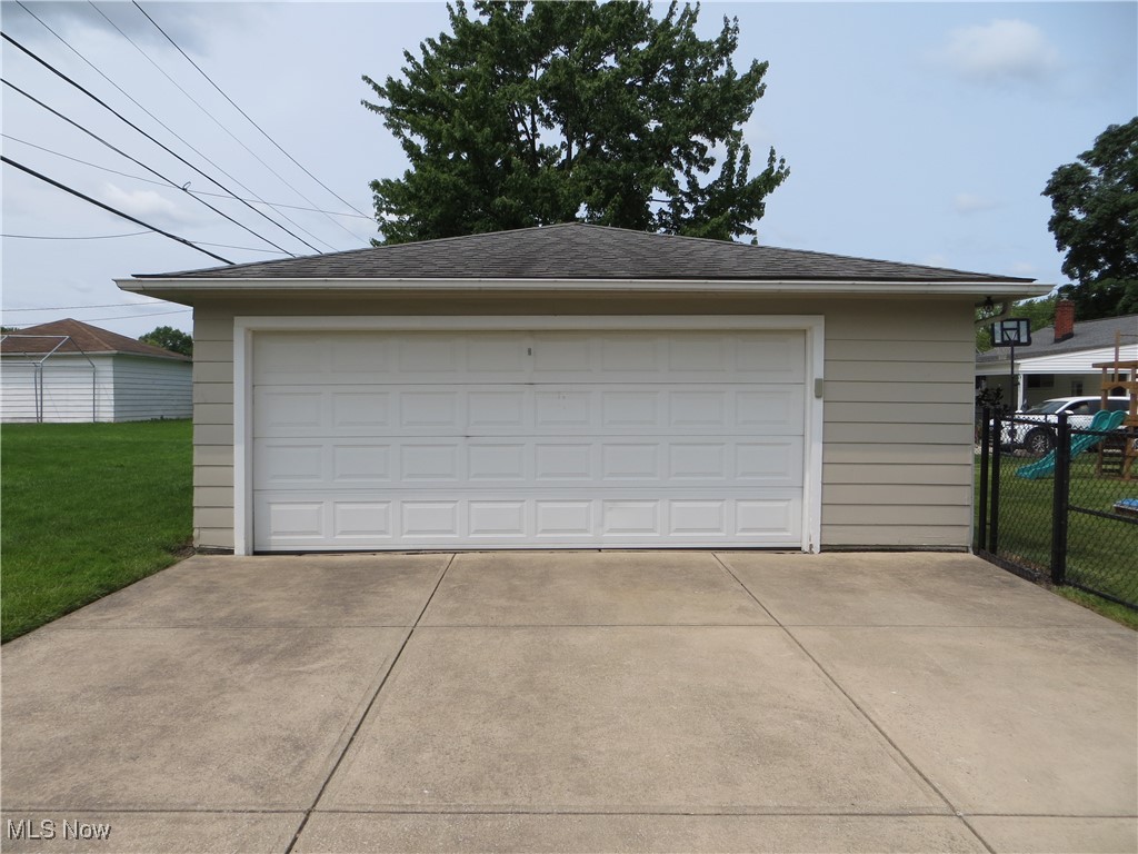 11141 Schwab Drive, Parma, Ohio image 8