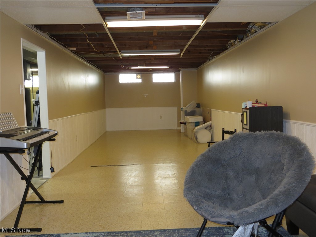 11141 Schwab Drive, Parma, Ohio image 32