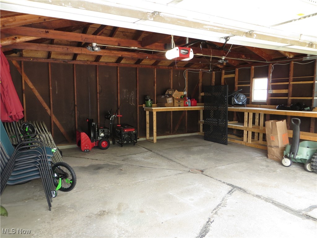 11141 Schwab Drive, Parma, Ohio image 44