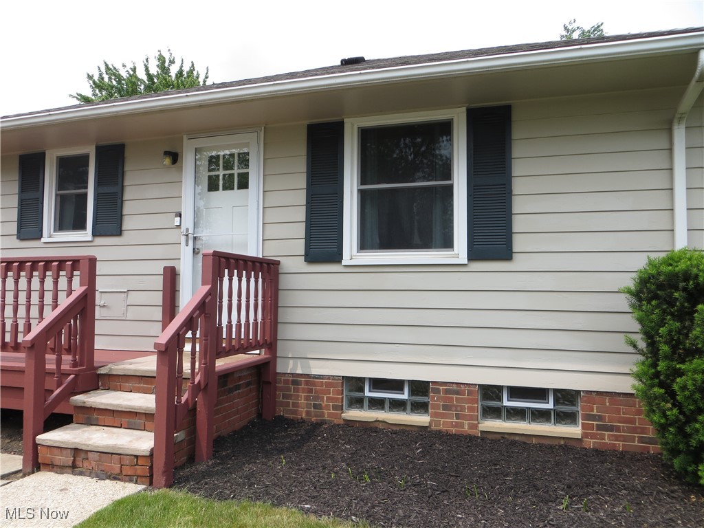 11141 Schwab Drive, Parma, Ohio image 2