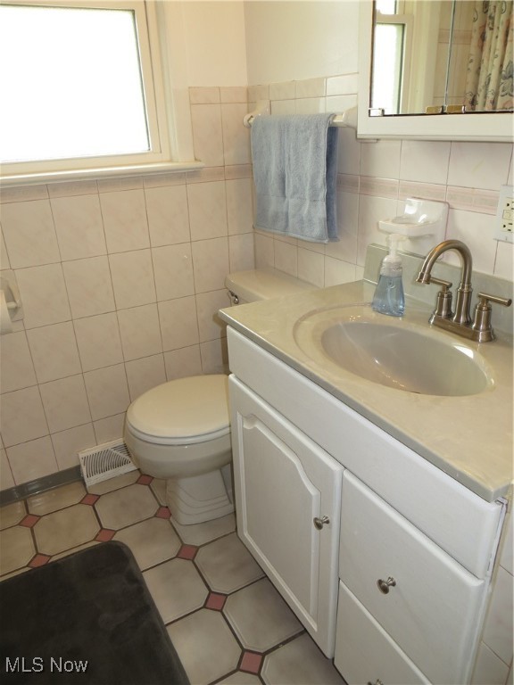 11141 Schwab Drive, Parma, Ohio image 30