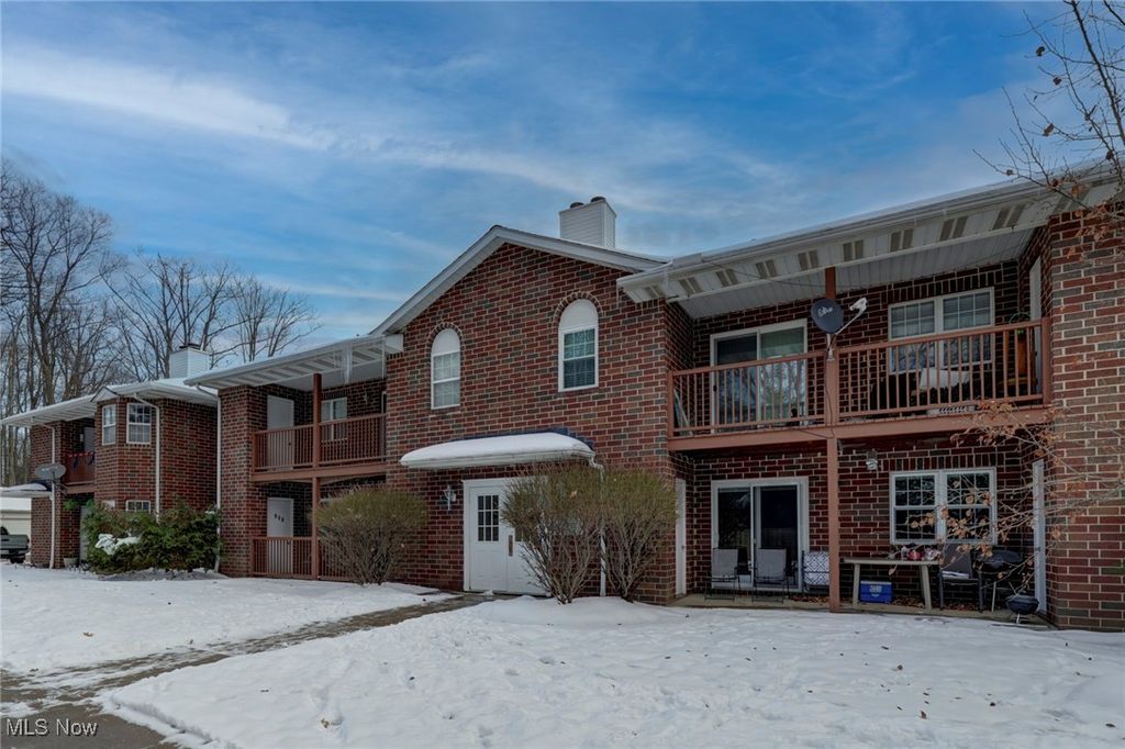 Photo of 1200 Tollis Parkway #131, Broadview Heights, OH 44147 (MLS # 5177952)