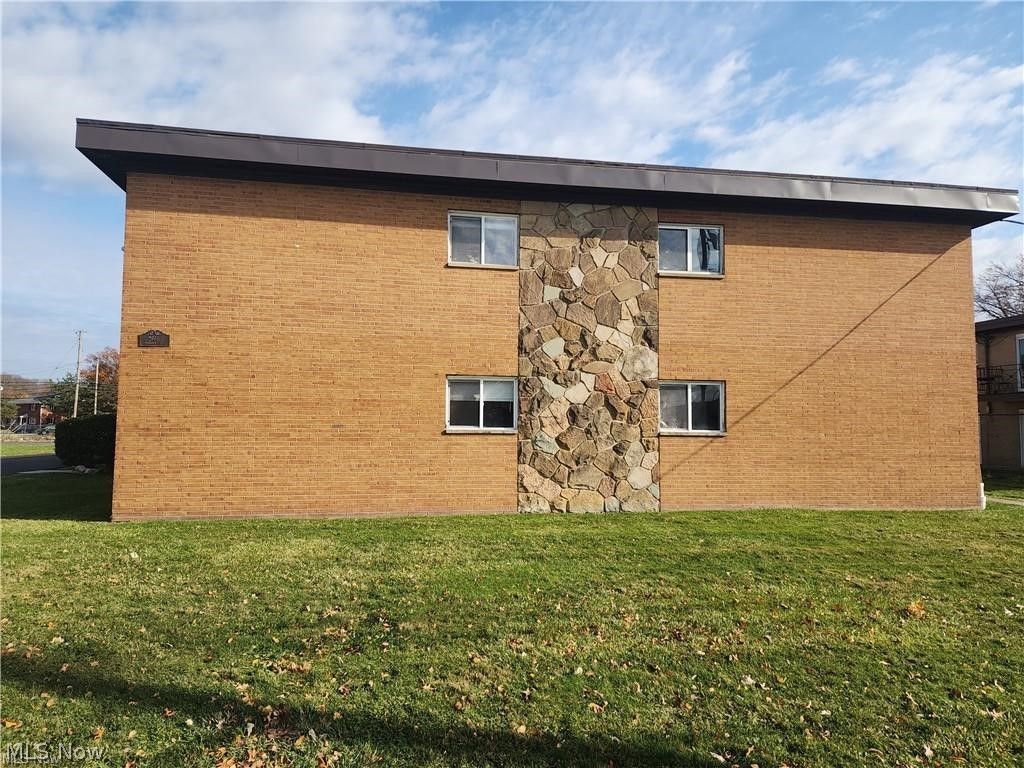 Photo of 26680 Tungsten Road #201, Euclid, OH 44132 (MLS # 5220732)