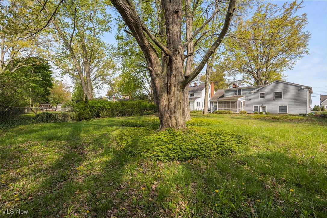 26907 Lake Road, Bay Village, Ohio image 20