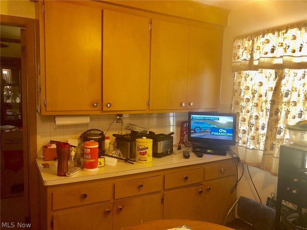 Helper-Hart Realty Cos Lee H - Residential