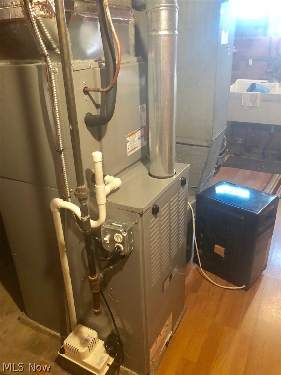 Helper-Hart Realty Cos Lee H - Residential