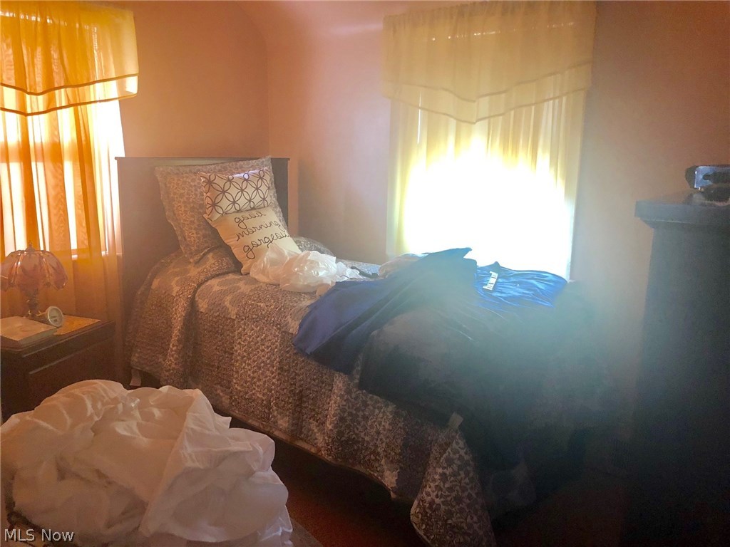 Helper-Hart Realty Cos Lee H - Residential