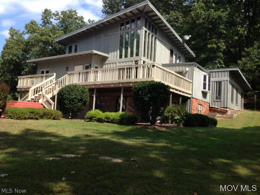 This home has so much to offer including a private setting, great yard and it's surrounded by woods. This is a very unique home with lots of new updates. There are 5 bedrooms, 3.5 baths, newly remodeled kitchen, dining room, 2 family rooms and a formal living room with lots of natural light. Call for your tour today!  Elem: Mineral Wells Elementary Schoo  Elem/Bus: Y  JrHigh: Edison Jr. High School  JrHigh/Bus: Y  High: Parkersburg South High  High/Bus: Y  Fire: VOL  Police: SHF  PossFreeGas: N  ;SQFT=Fin L1:1709, Fin L2:672, Fin Bsmt:1109, Fin Above:2381, Fin Total:3490, Unfin Above:0;GAR= 2 Car Att, Opener(s);PRKG= Off Street, Parking Pad