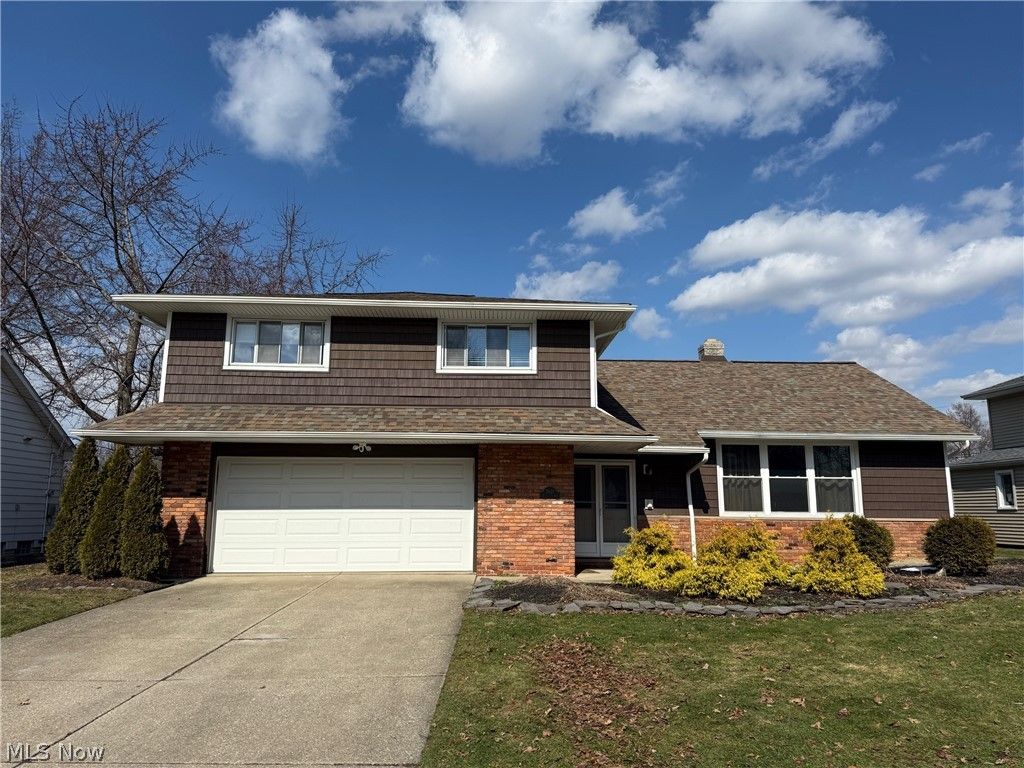 Photo of 2021 Aldersgate Drive, Lyndhurst, OH 44124 (MLS # 5189857)