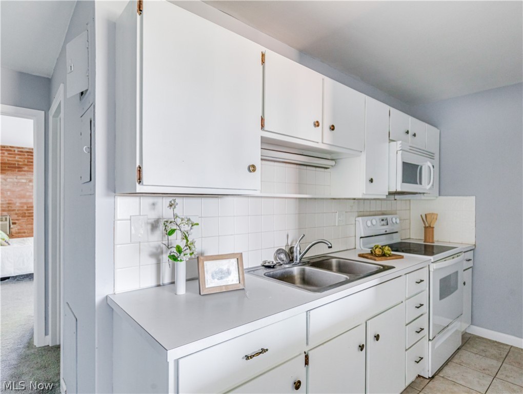 Seven Stories East - Residential