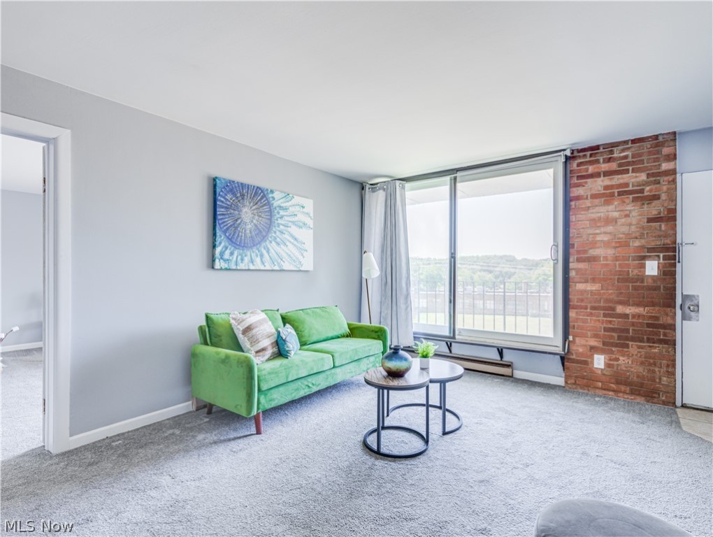 Seven Stories East - Residential