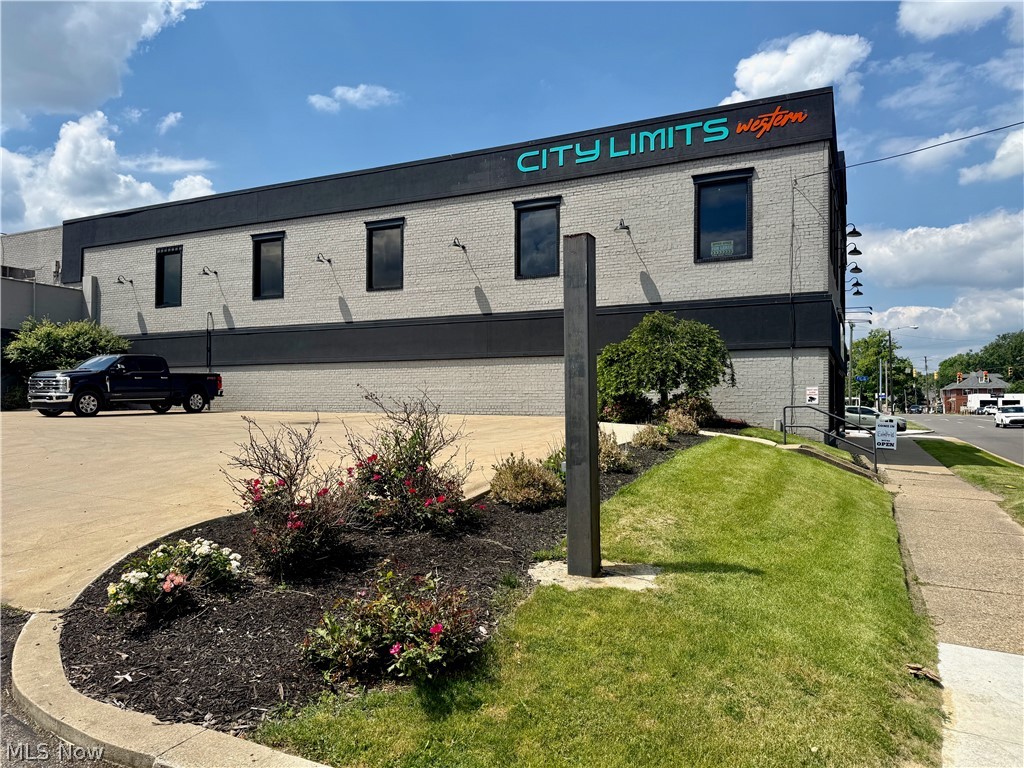 Photo 1 of 49 — 641 Lincoln Way W Suite D., Massillon, OH 44647