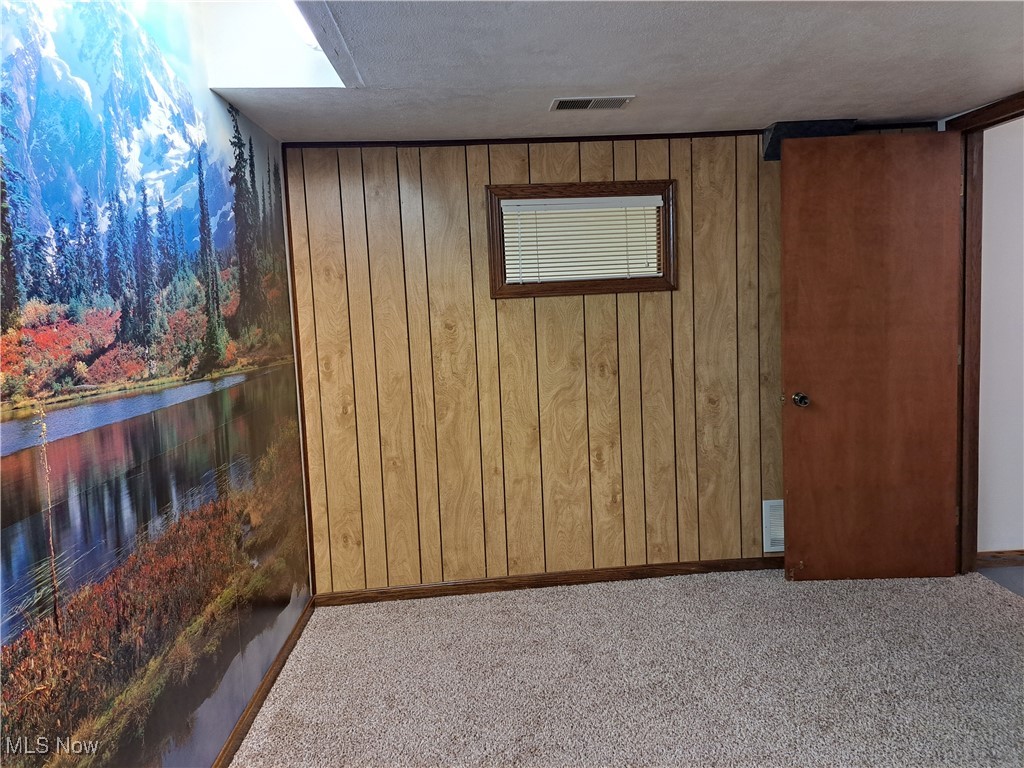 205 Lincoln Lane, New Concord, Ohio image 36