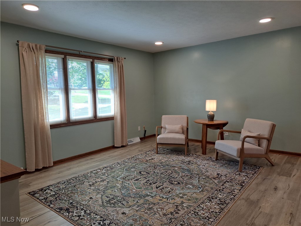205 Lincoln Lane, New Concord, Ohio image 12