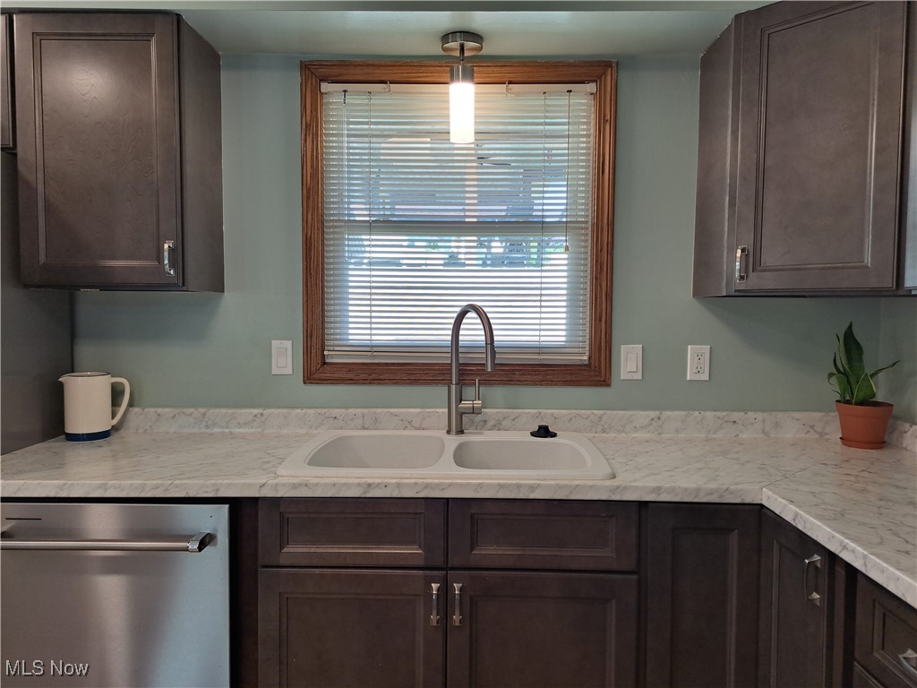 205 Lincoln Lane, New Concord, Ohio image 17