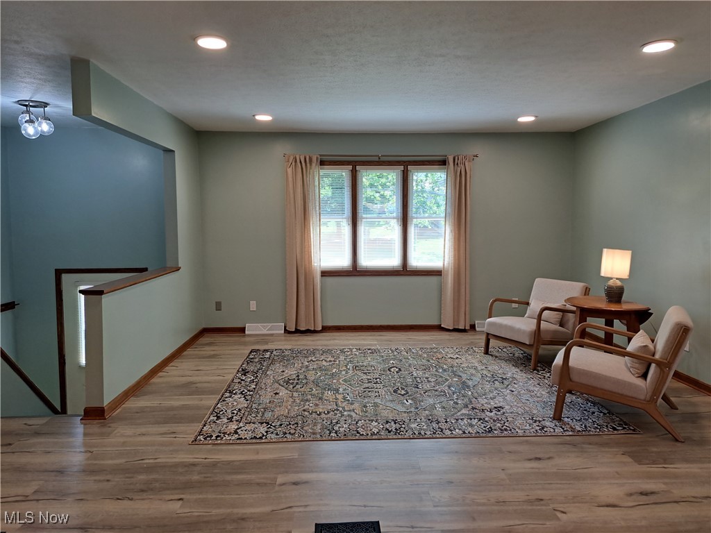 205 Lincoln Lane, New Concord, Ohio image 11