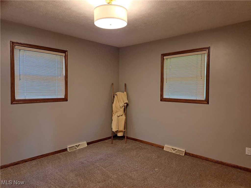 205 Lincoln Lane, New Concord, Ohio image 25