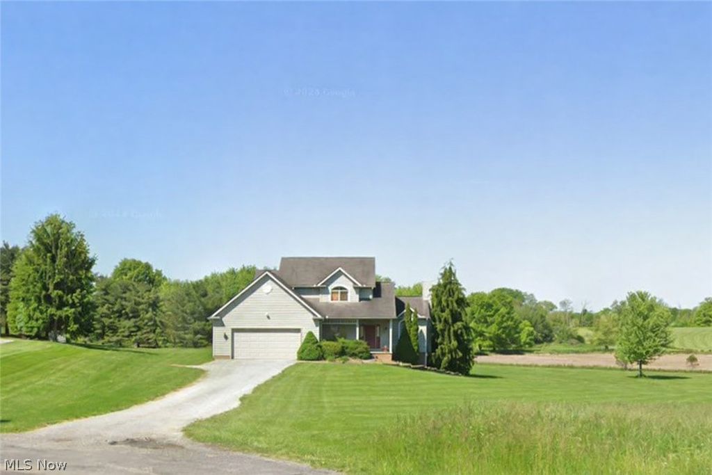 Photo of 1149 Terraho Drive, Salem, OH 44460 (MLS # 5204343)