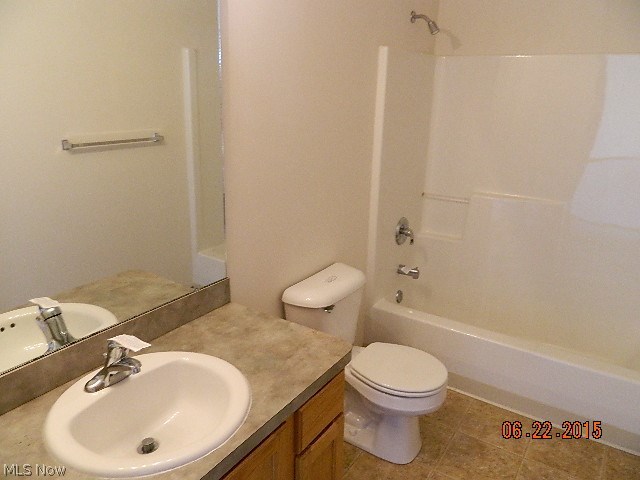 Meadow Lakes 02 - Residential