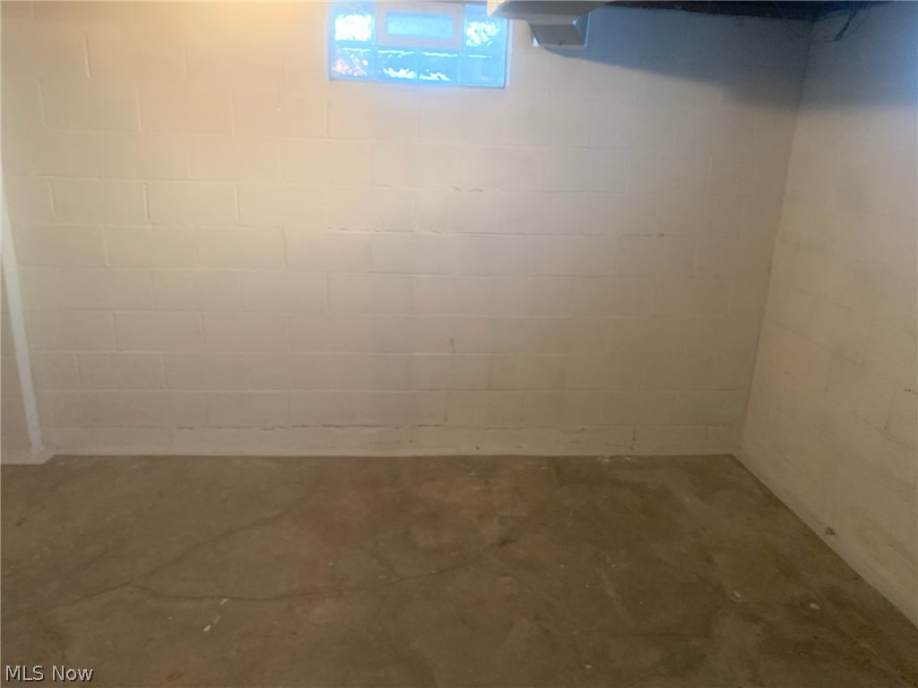 City/Youngstown - Residential Lease