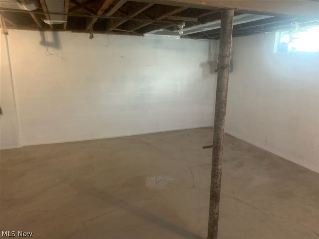 City/Youngstown - Residential Lease