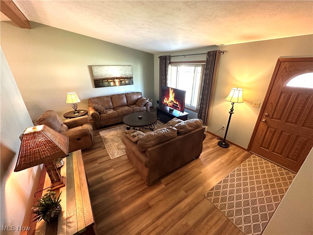6923 Berry Blossom Drive, Canfield, Ohio image 37