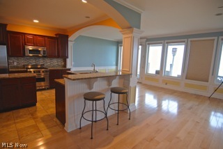 Willobee-On-The-Lake 02 - Residential