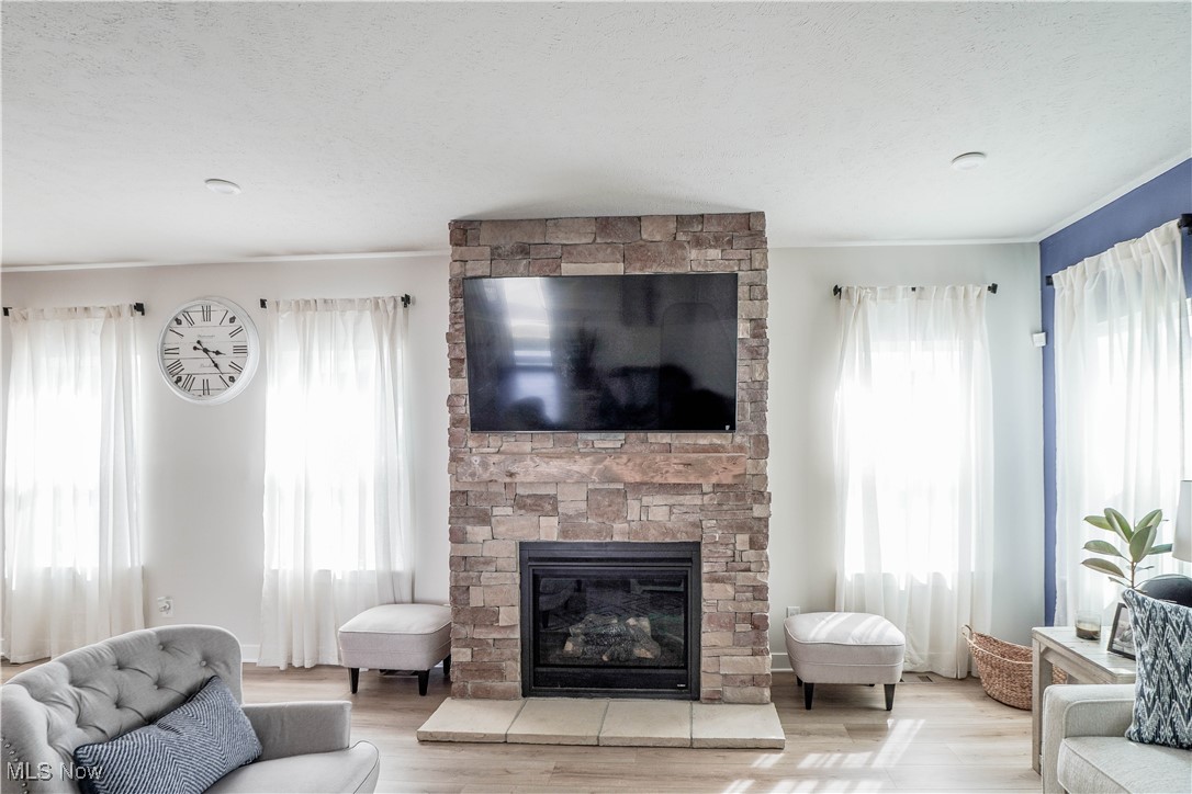 1404 Southbrook Circle, Canton, Ohio image 7