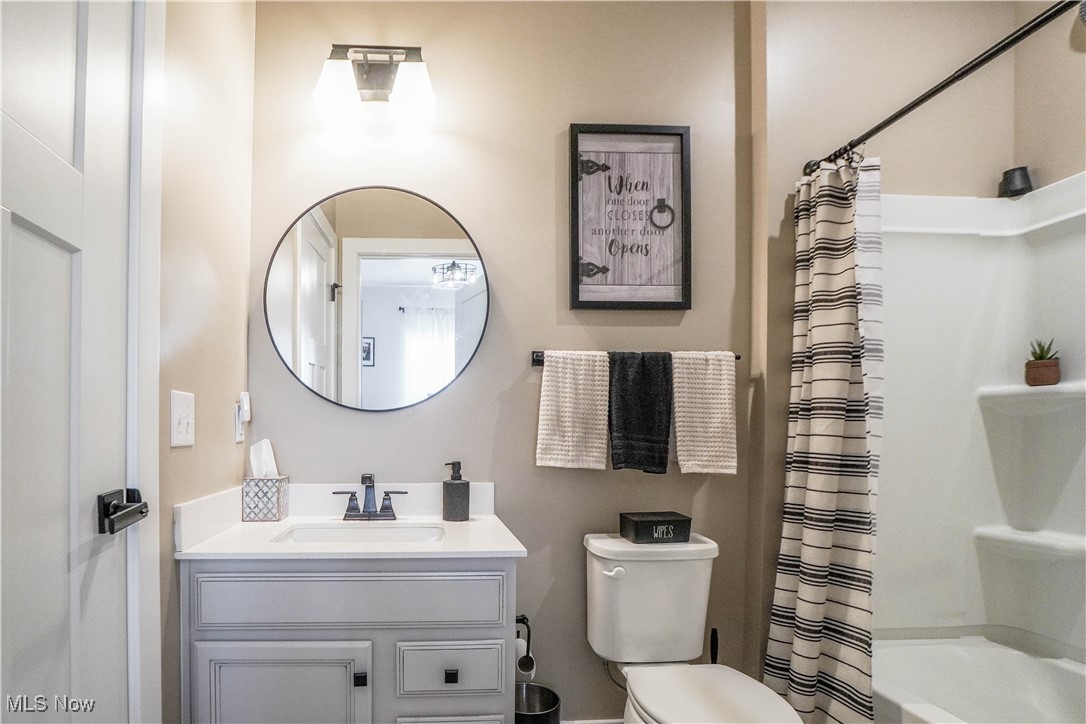 1404 Southbrook Circle, Canton, Ohio image 20