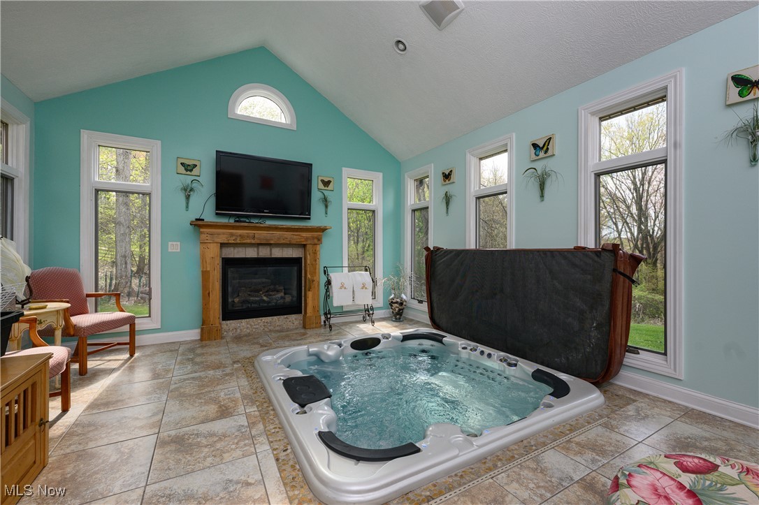 7685 Mt. Pleasant Rd, North Canton, Ohio image 30