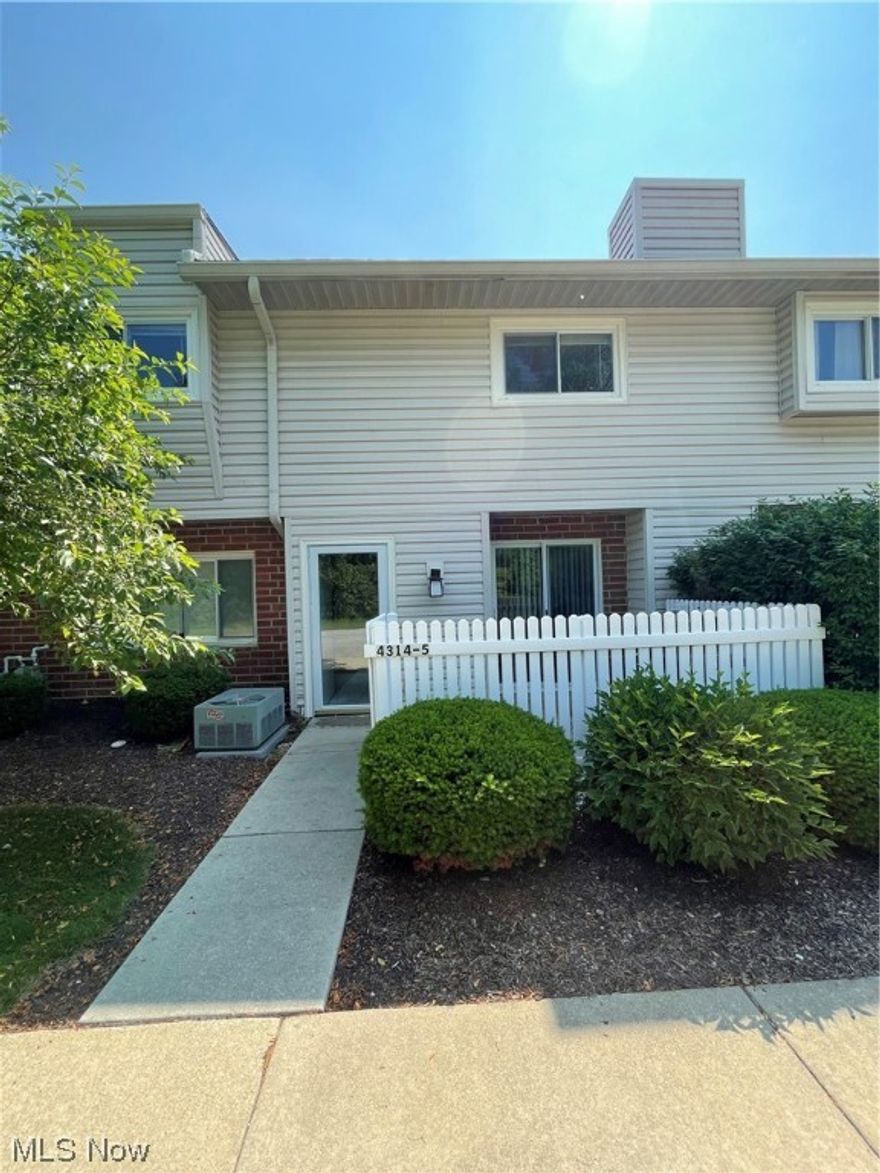 4314 #5 is one of the most private units nestled away with 3 other units that enjoy minimal parking traffic in this 54 unit condominium complex. The 2 bedroom, 2.5 bath with in unit laundry is ideal for an efficient lifestyle. The monthly $182 maintenance fee includes landscaping, and snow and trash removal. Feature Highlights include Quartz countertops and updated bathrooms.  1 car garage includes garage remote opener. Property Managed by Renner Management. Hyde Park Condominum Association Handbook physical copy located on Quartz countertops.