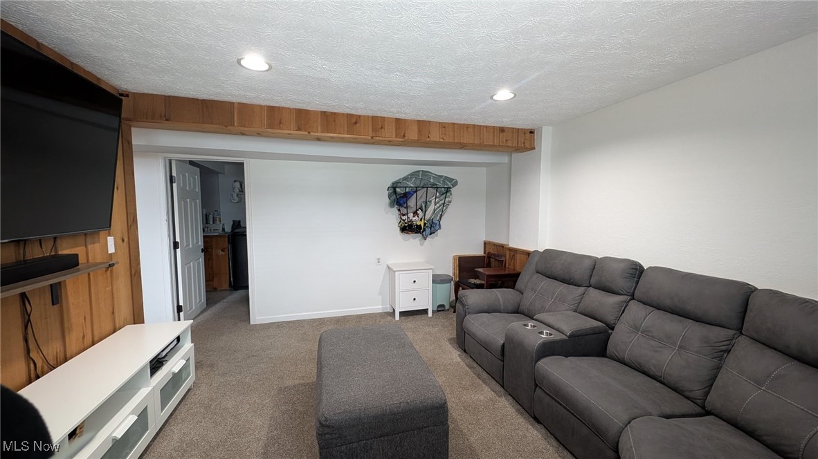 1294 Bennett Road, Madison, Ohio image 23
