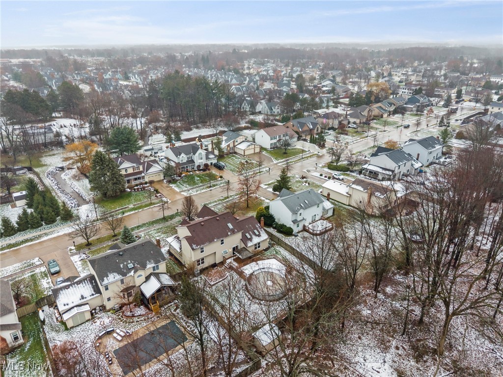 Crystal Crk - Residential