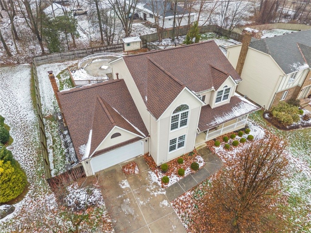 Photo of 14084 Crystal Creek Drive, Strongsville, OH 44149 (MLS # 5176600)