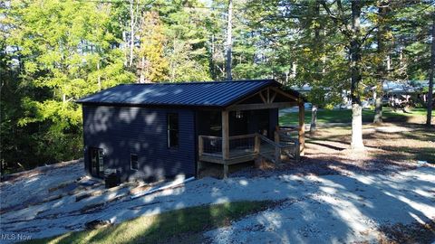 Apartment For Sale - 4544 Beach Road<br/> Glouster, OH 45732