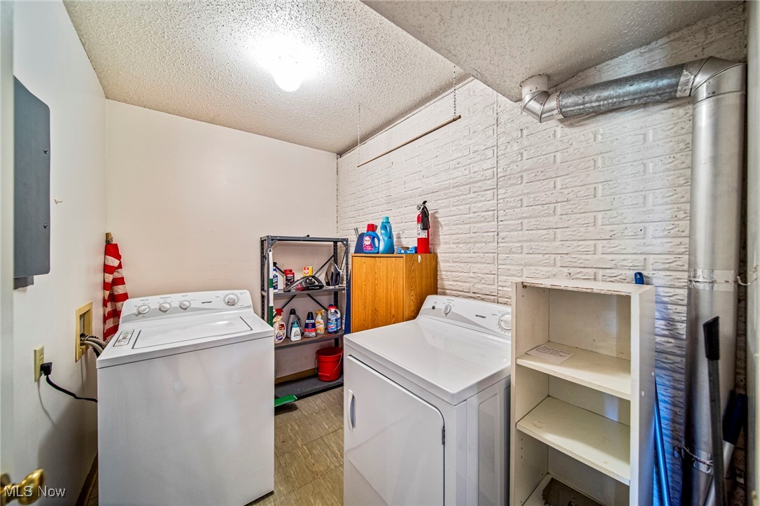 Conneaut, Ohio 44030, United States, 2 Bedrooms Bedrooms, ,2 BathroomsBathrooms,Residential,Pending,185662