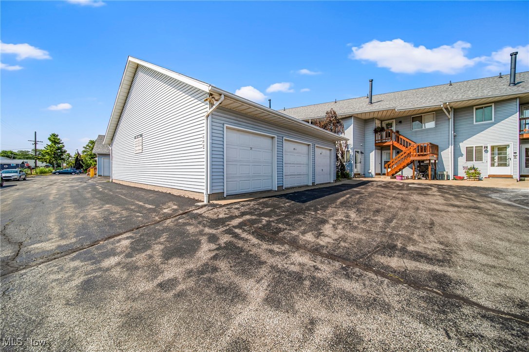 Conneaut, Ohio 44030, United States, 2 Bedrooms Bedrooms, ,2 BathroomsBathrooms,Residential,Pending,185662