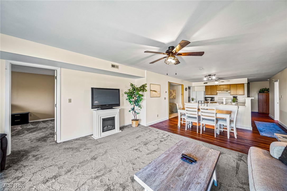 Conneaut, Ohio 44030, United States, 2 Bedrooms Bedrooms, ,2 BathroomsBathrooms,Residential,Pending,185662