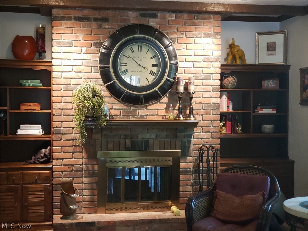 John Larsen Realty Co 02 - Residential