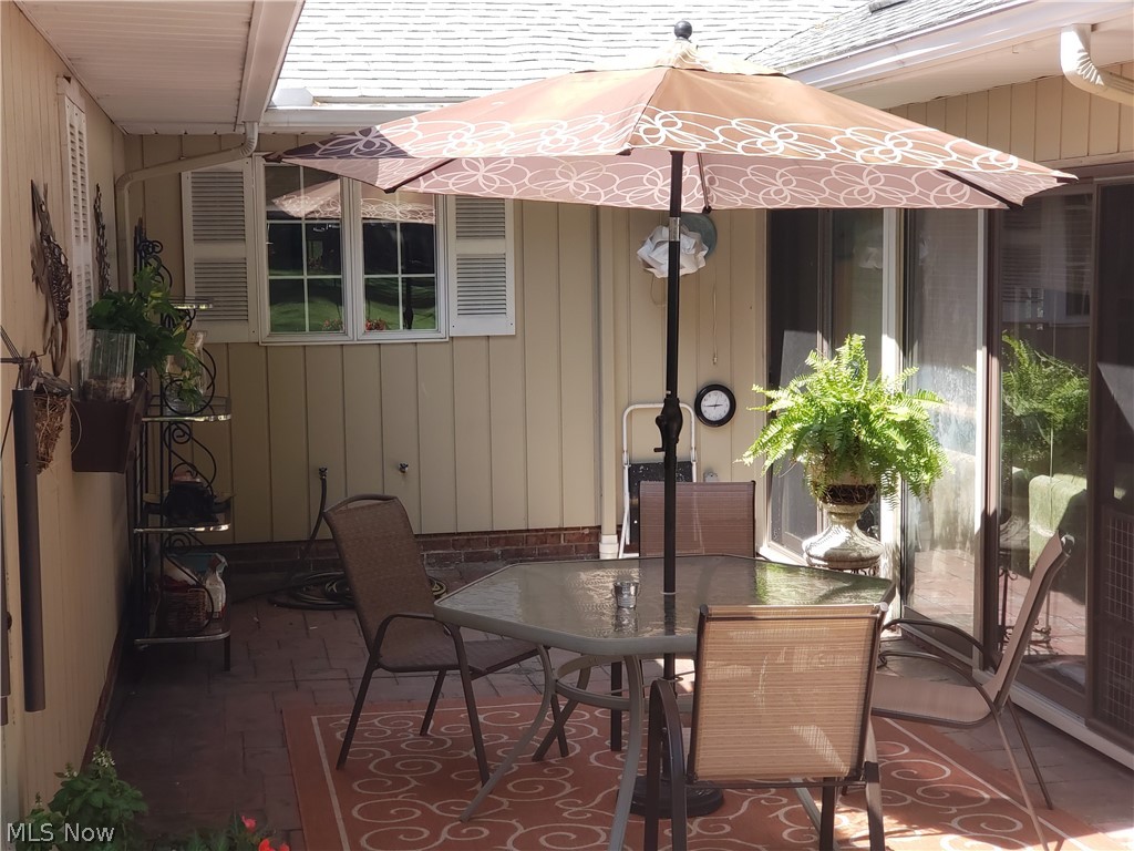 John Larsen Realty Co 02 - Residential