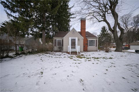 Photo for 179 Everhard Road SW