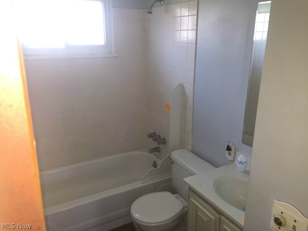 Bruscino Const Cos Parknoll E - Residential