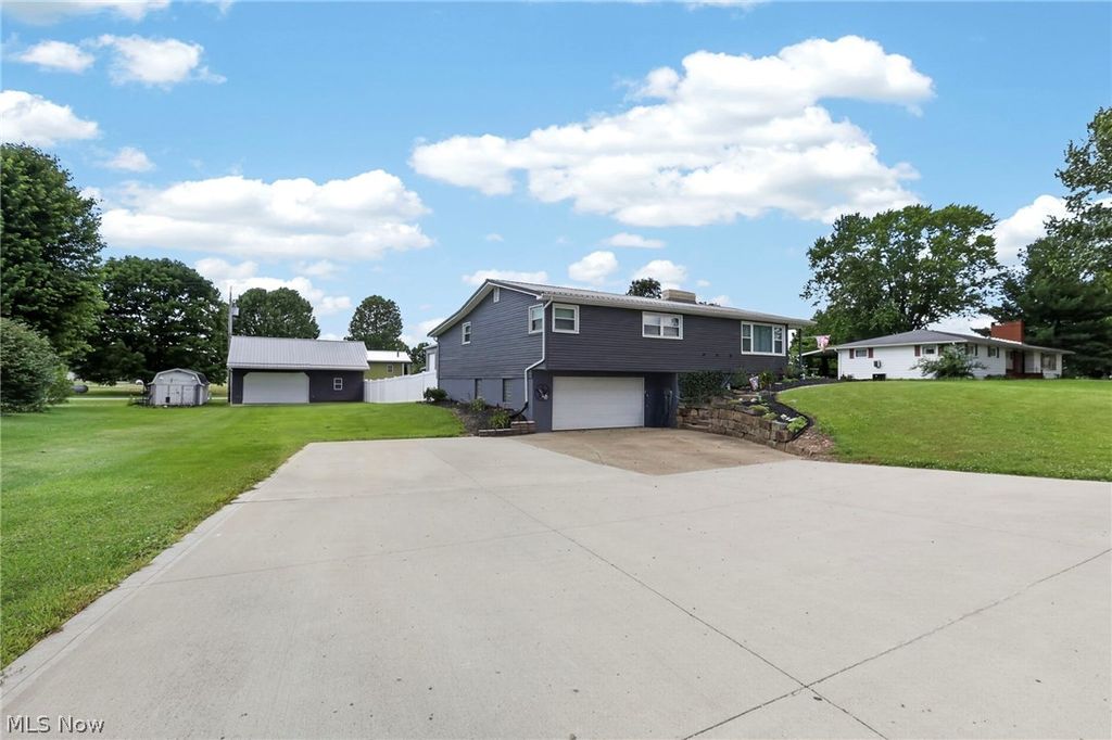 Photo of 21861 Valley View Drive, West Lafayette, OH 43845 (MLS # 5220856)