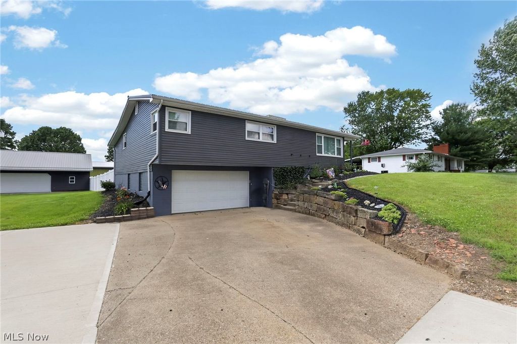 Photo of 21861 Valley View Drive, West Lafayette, OH 43845 (MLS # 5220856)